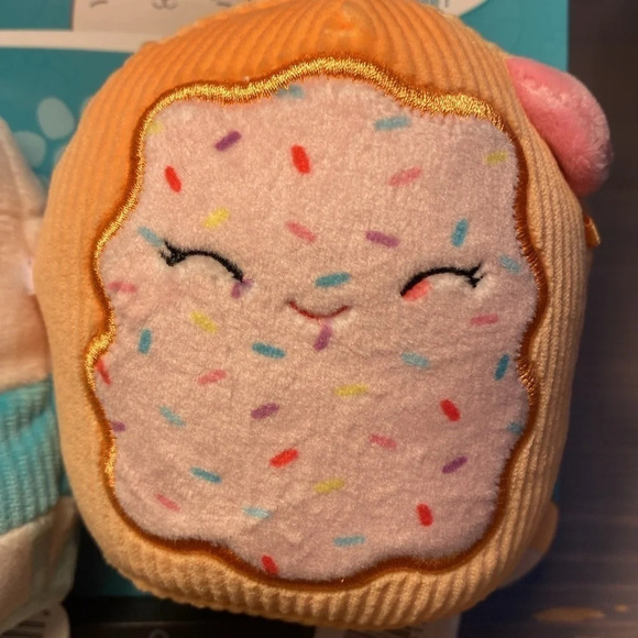 Squishmallows Melly & Fresa squeaky dog toys​ - Picture 3 of 4